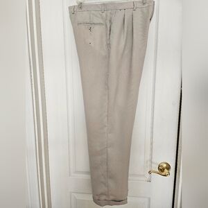 Claiborne Men's Classic Beige Dress Pants Size 34/30